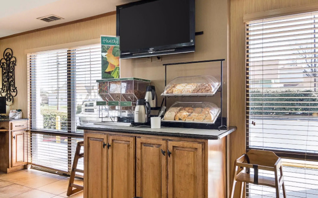 Quality Inn near Casinos and Convention Center