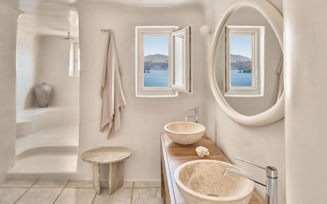 Mystique, a Luxury Collection Hotel, Santorini