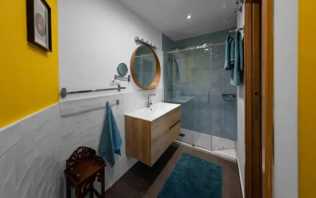 Seaviews-gijon-parking-2br-walk to Beach-wifi