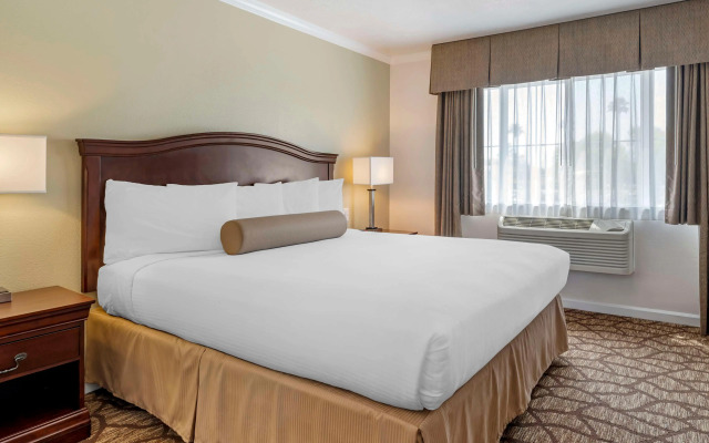 Best Western Salinas Monterey Hotel