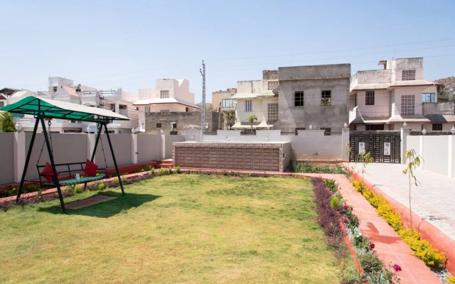 OYO Home 13182 Farm Stay