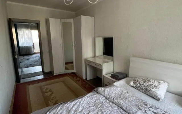 apartment on Abdrakhmanova 136