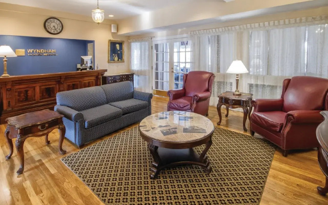 Club Wyndham Bay Voyage Inn