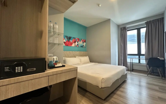 OYO Townhouse, Selayang formerly RHR Hotel