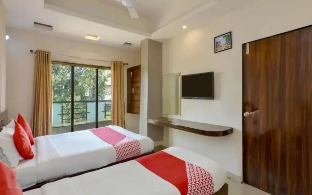 Hotel Mangesh Plaza by OYO