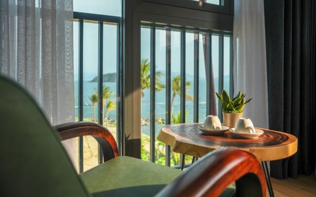 Cozy Front Beach House wid Private Beach