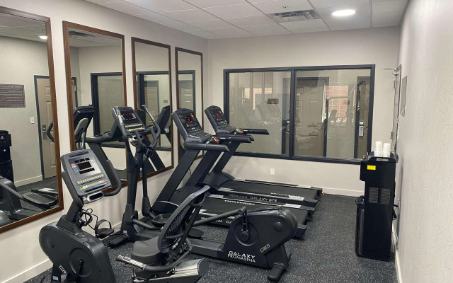 Country Inn & Suites by Radisson, RJ Stadium - Tampa Airport East