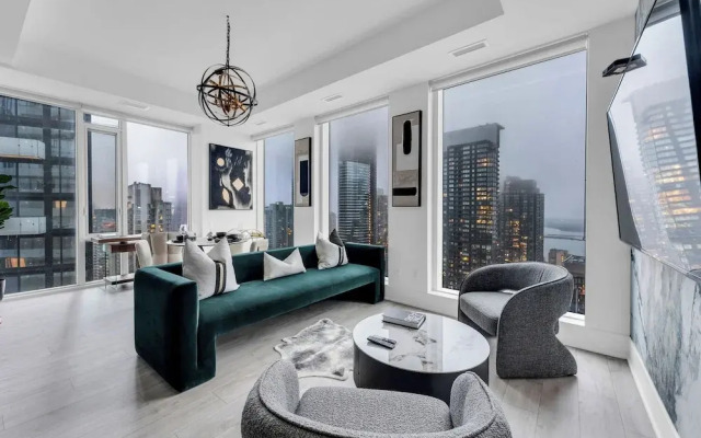 ModernHaus Autograph Collection