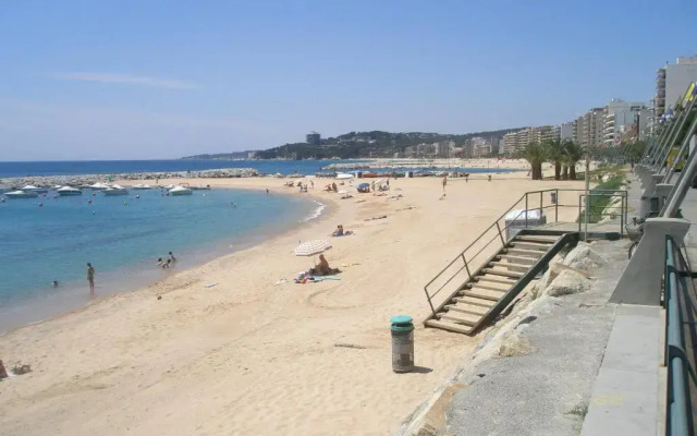 Apartamento A 17 M. De La Playa