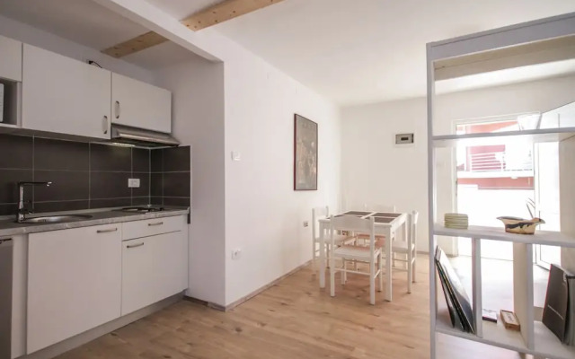 Opera Apartments and studio