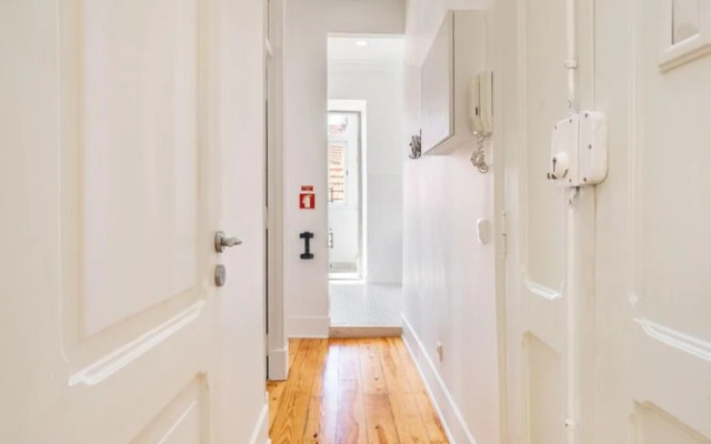 Prime Location Design Family Apartment