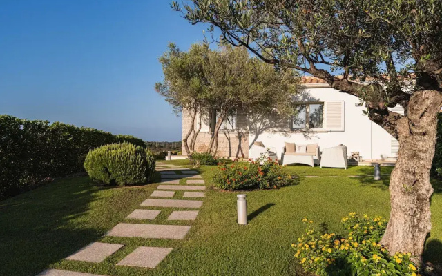 Villa Blue Sphere by Wonderful Italy