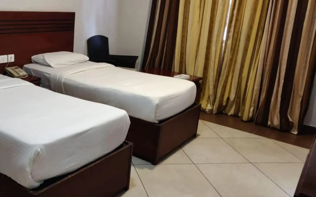 Hotel Allseason