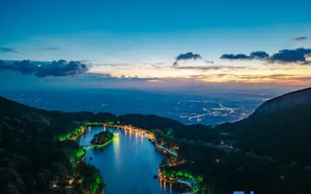 Huazhu·Kuangjing offers homestays (such as the Qinhu Guling Street branch)
