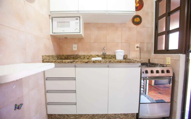 Tropical Hotel Residência / Rafael Almeida Imóveis