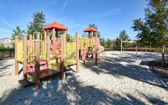 Solterra - 5 Bedrooms Townhome w/Spashpool-7041SR