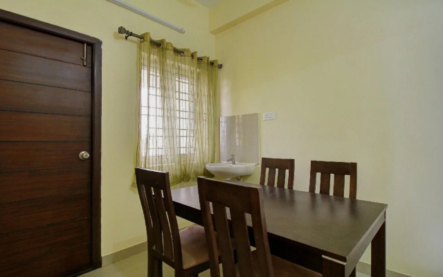 OYO 22536 Vishaak Inn
