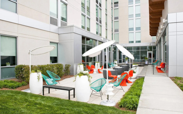 Aloft Charlotte Ballantyne