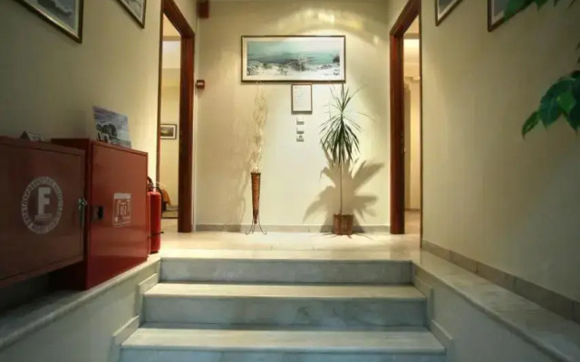 Katerina Rooms & Suites