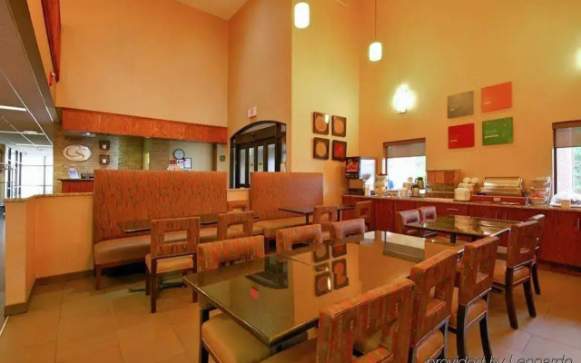 Extended Stay America Suites - Buffalo - Airport