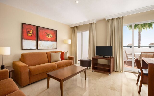 Ramada Hotel & Suites by Wyndham Costa del Sol