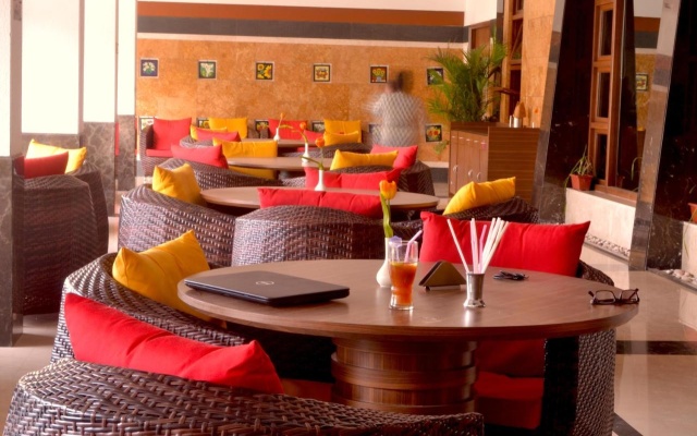 Club Emerald