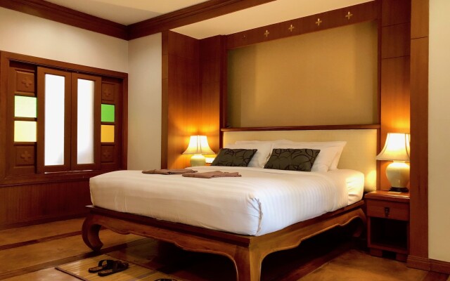 The Rim Resort