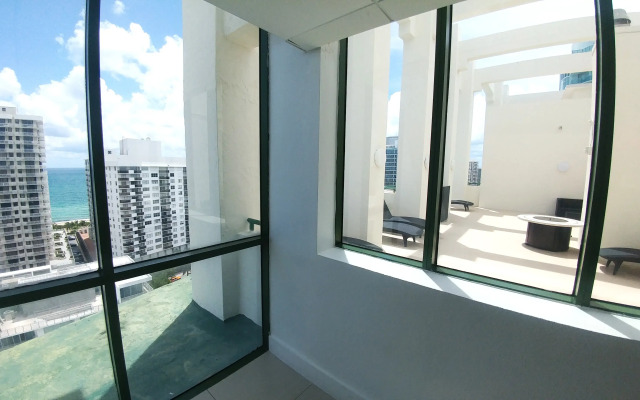 Casablanca on The Ocean West Tower