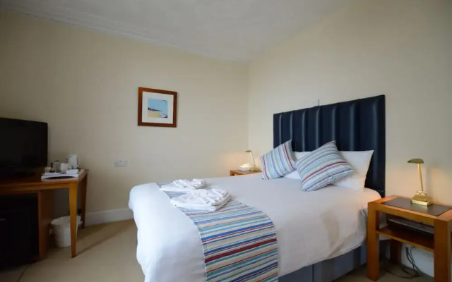 Pink Beach Guest House