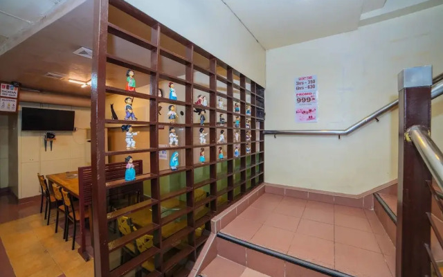 RedDoorz @ Fields Avenue Angeles City