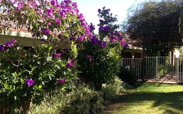 Rural Executive Holiday House @ Lavender Grove Farm