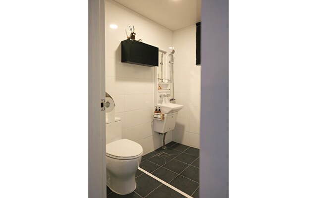 Jeju Woljeong-peanuts House Pension