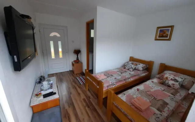 Smeštaj pored Drine