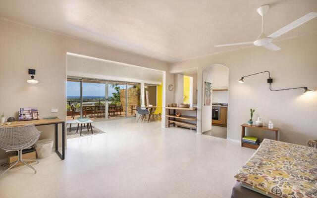 Casa Bahia Sur - Luxury Ocean View 3 Bedroom Home