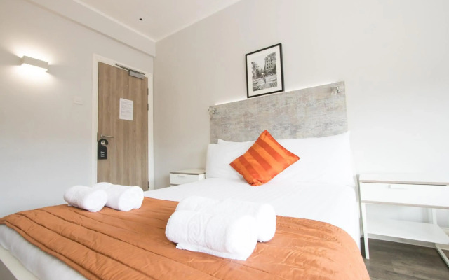 Westciti Caroco Aparthotel