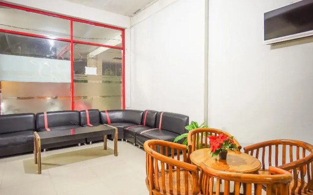 Oyo 1545 Bs Residence