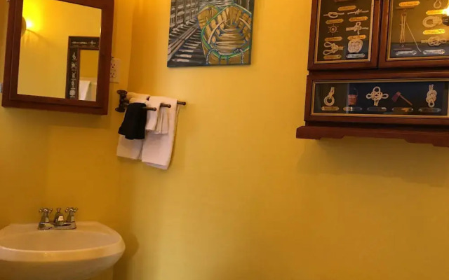 A Seafaring Maiden Bed and Breakfast