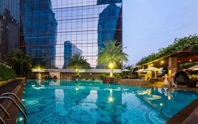 DoubleTree by Hilton Guangzhou-Free Shuttle Bus to Canton Fair Complex & Overseas Buyer Registration Services during Canton Fair Period