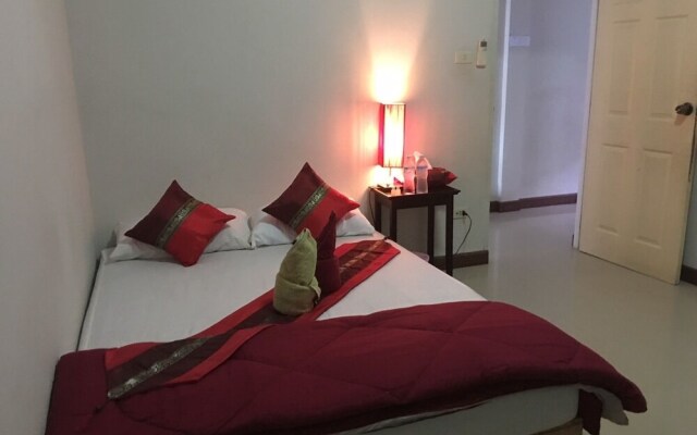 Green Leaf Guesthouse
