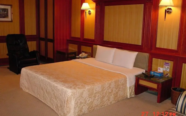 Love-Shu Business Motel