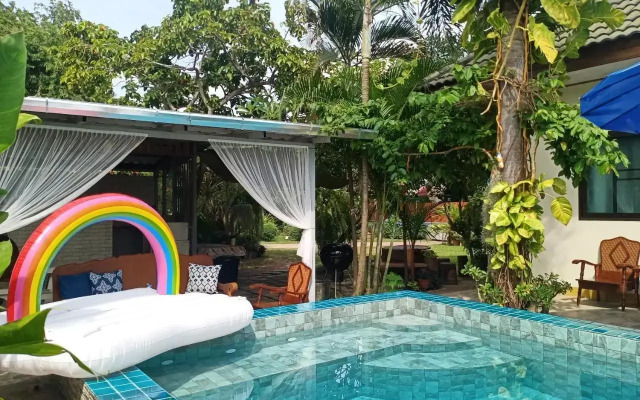 Sweet Floresta Pool Villa
