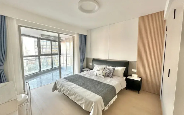 ZHome-Shanghai Shining River Apartment