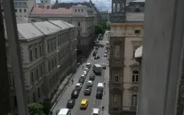 Next door Apartment