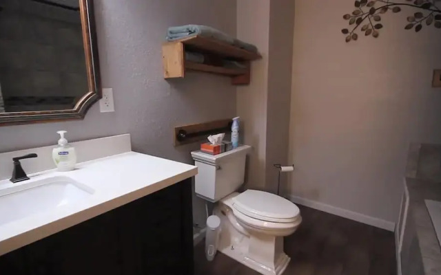 Nyes 1880 Suites