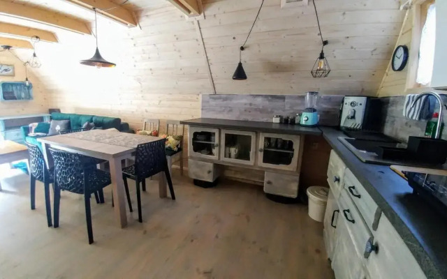 Osada pod Beskidem- chatki całoroczne