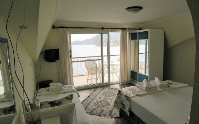 Dolphin Boutique Hotel