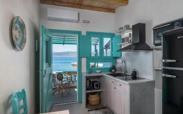 Turquoise Boathouse in Klima II