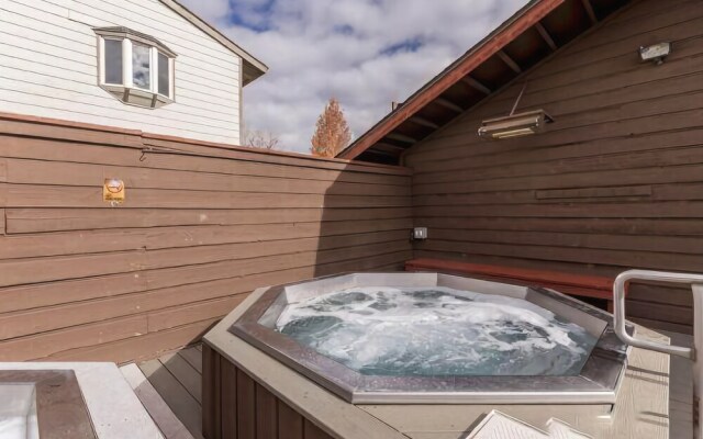 Whistler Townhome Cedar 22