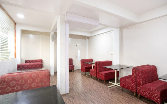 Airport AC Transit Stay By OYO Rooms