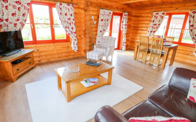 Ash Lodge